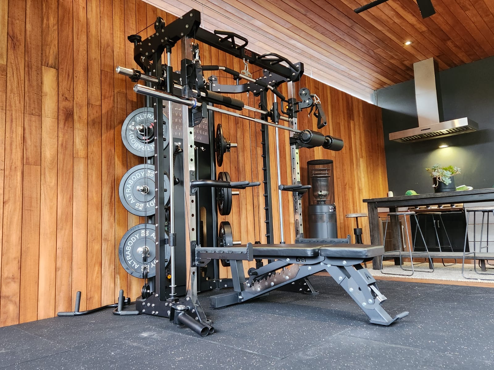 CRAFTING YOUR 2024 HOME GYM: ESSENTIAL EQUIPMENT FOR ULTIMATE FITNESS