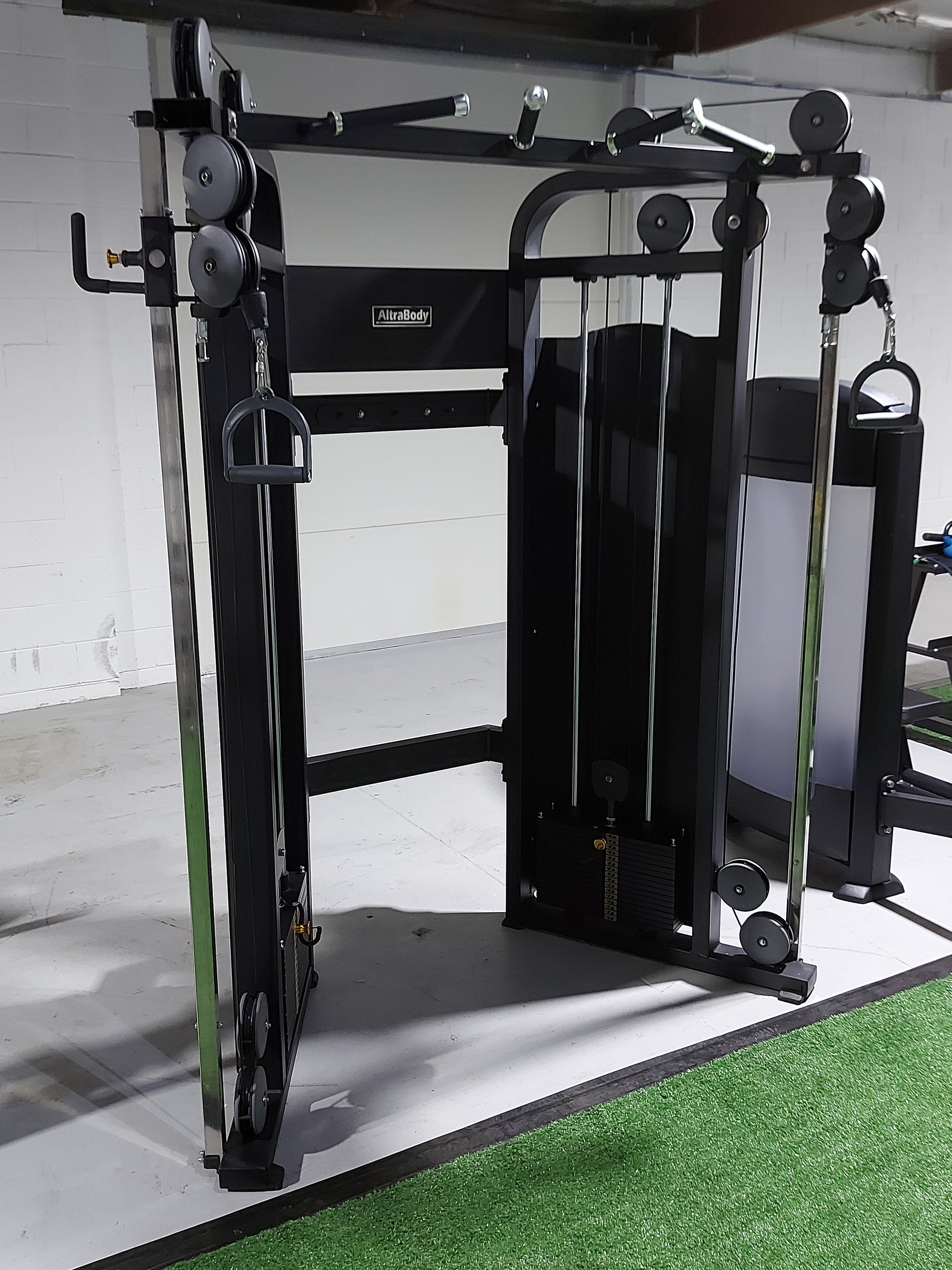 AltraBody-Bold-Series---Commercial-Dual-Cable-Functional-Trainer-3