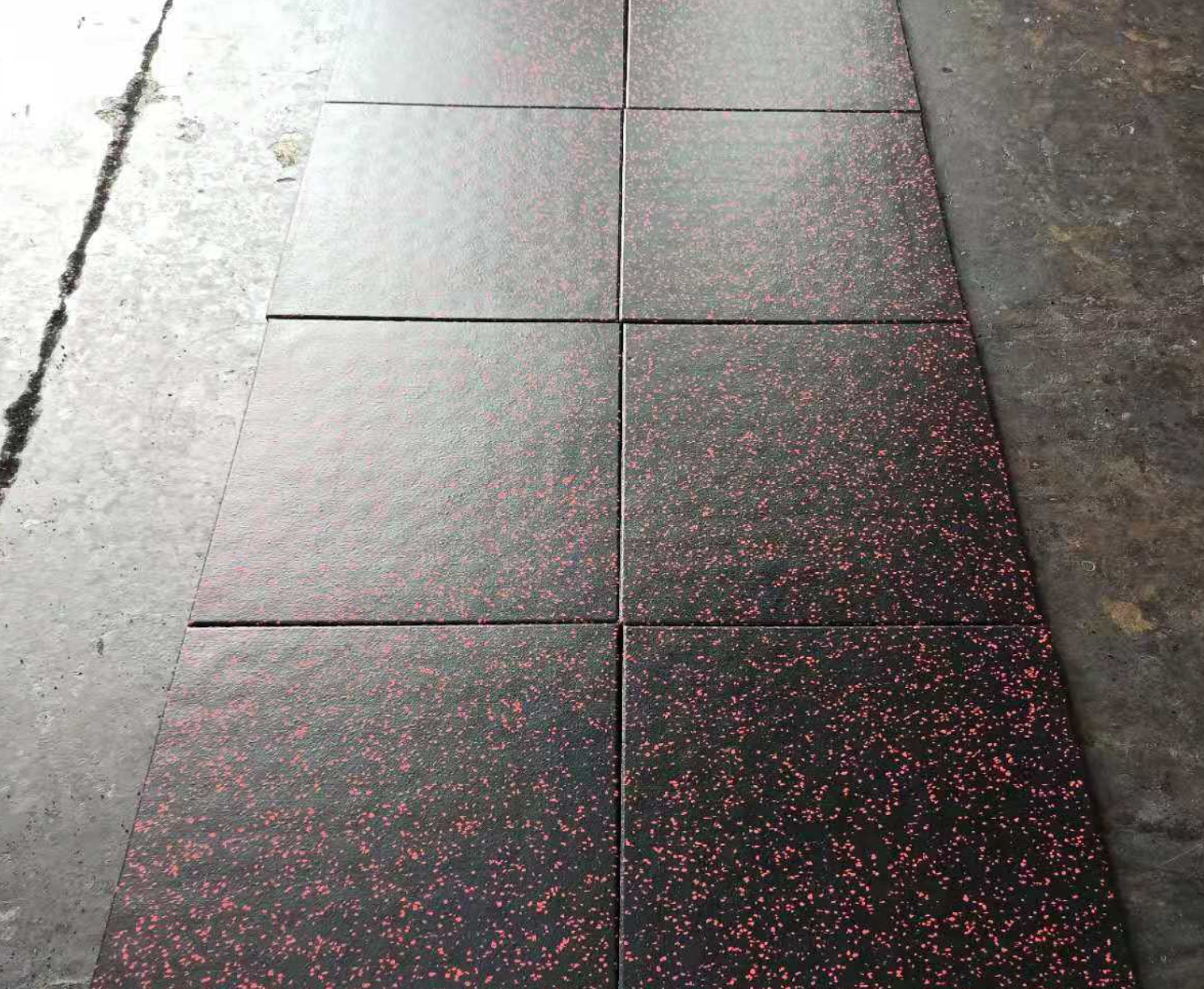 Custom-Premium-EDPM-Commercial-Rubber-Mats-With-Joining-Buckles-7